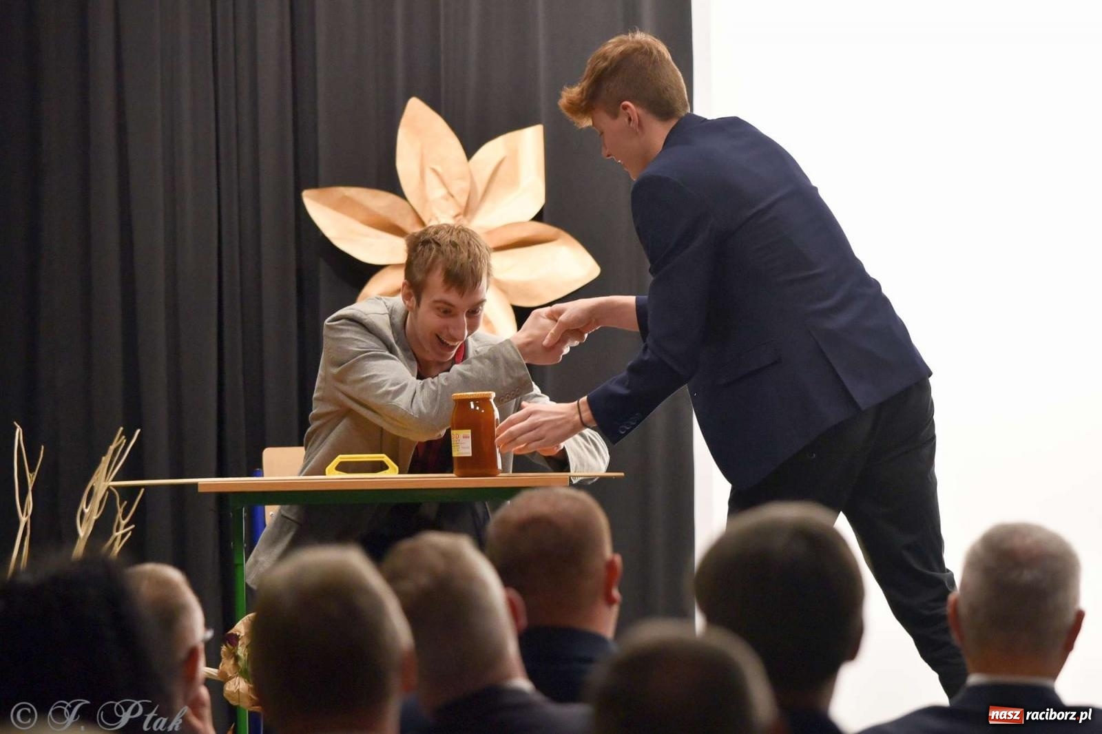 Zdjęcie w galerii na portalu naszraciborz.pl: Mechanik świętował swoje 75-lecie wiadomości z regionu