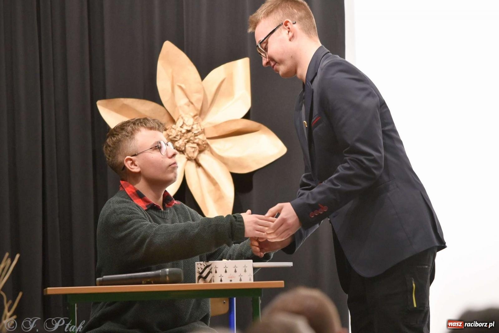 Zdjęcie w galerii na portalu naszraciborz.pl: Mechanik świętował swoje 75-lecie wiadomości z regionu