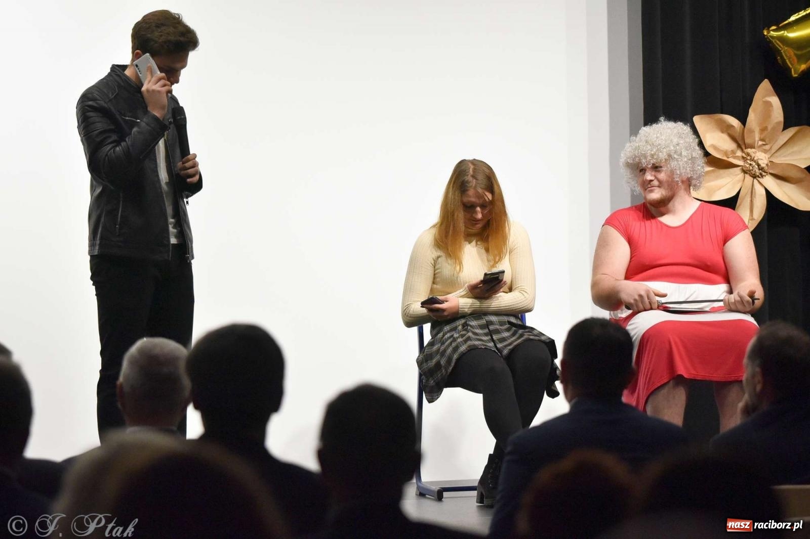 Zdjęcie w galerii na portalu naszraciborz.pl: Mechanik świętował swoje 75-lecie wiadomości z regionu