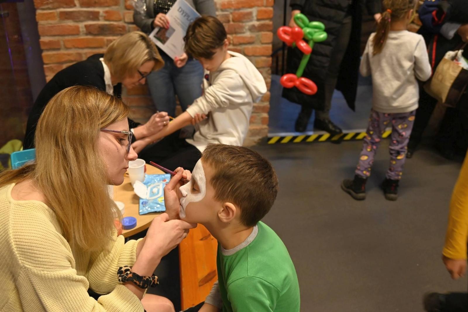 Zdjęcie w galerii na portalu naszraciborz.pl: Przeboje Wodeckiego wybrzmiały w Tworkowie wiadomości z regionu