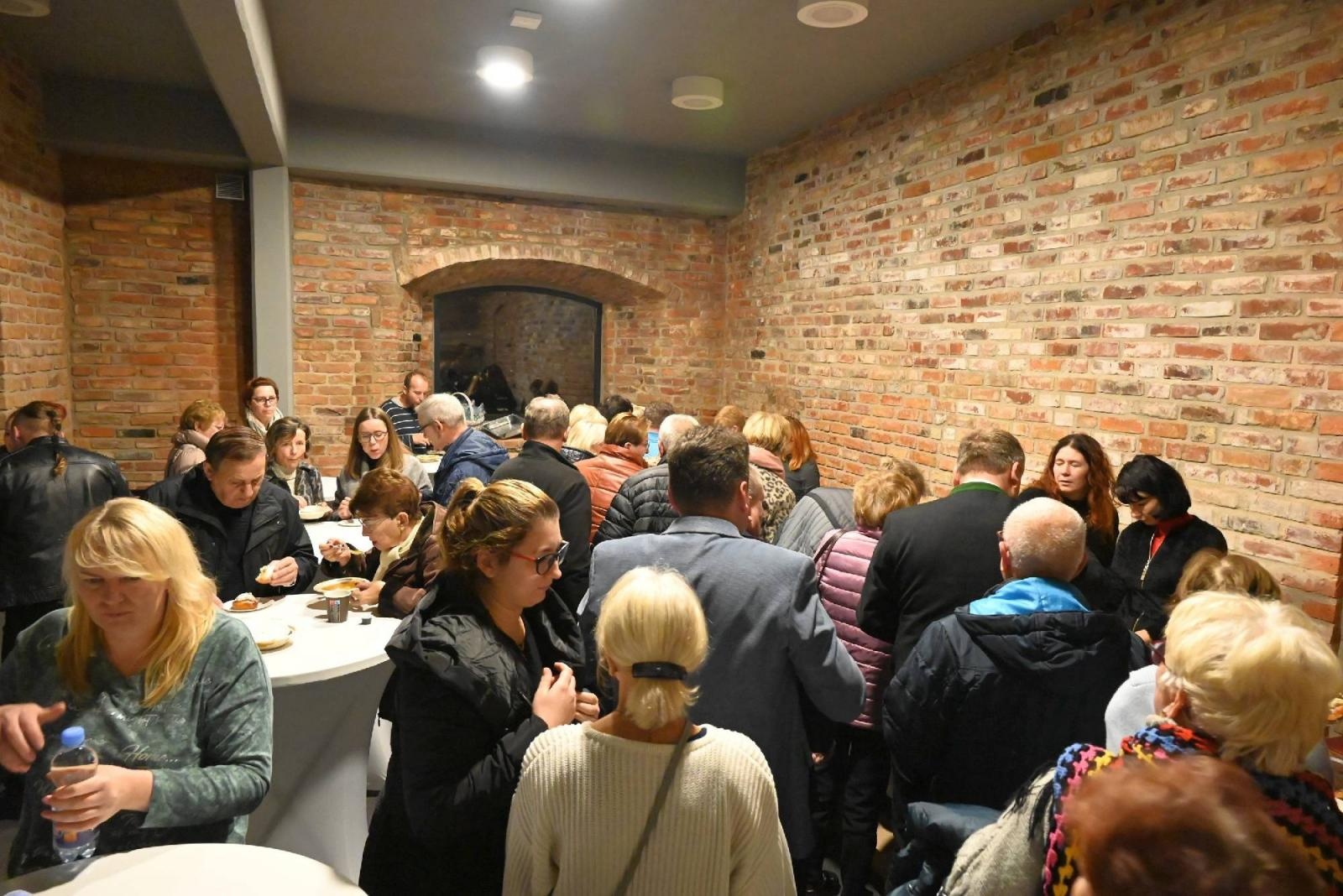 Zdjęcie w galerii na portalu naszraciborz.pl: Przeboje Wodeckiego wybrzmiały w Tworkowie wiadomości z regionu