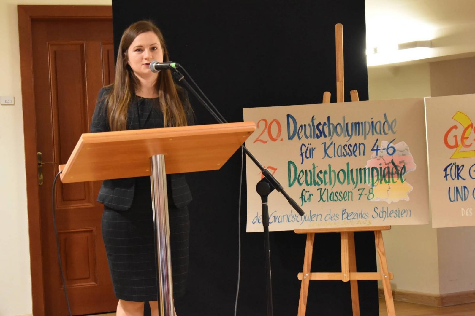 Zdjęcie w galerii na portalu naszraciborz.pl: Znają świetnie niemiecki. Na zamku odebrali nagrody wiadomości z regionu