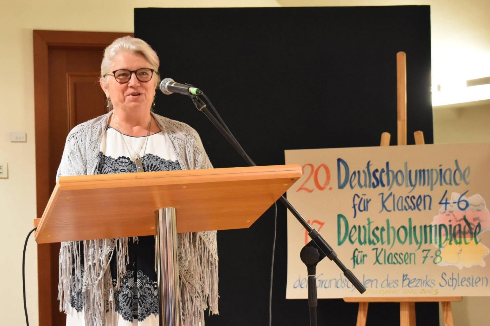 Zdjęcie w galerii na portalu naszraciborz.pl: Znają świetnie niemiecki. Na zamku odebrali nagrody wiadomości z regionu