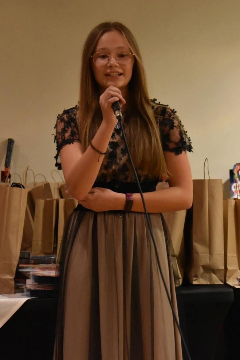 Zdjęcie w galerii na portalu naszraciborz.pl: Znają świetnie niemiecki. Na zamku odebrali nagrody wiadomości z regionu