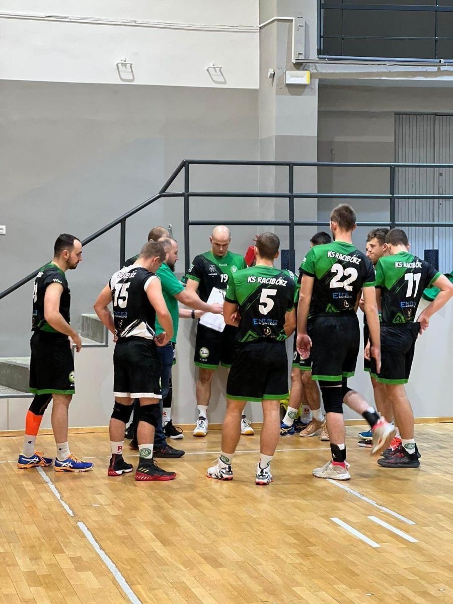 Zdjęcie w galerii na portalu naszraciborz.pl: Żadna seria nie trwa wiecznie. KS Racibórz poległ w Jaworznie wiadomości z regionu