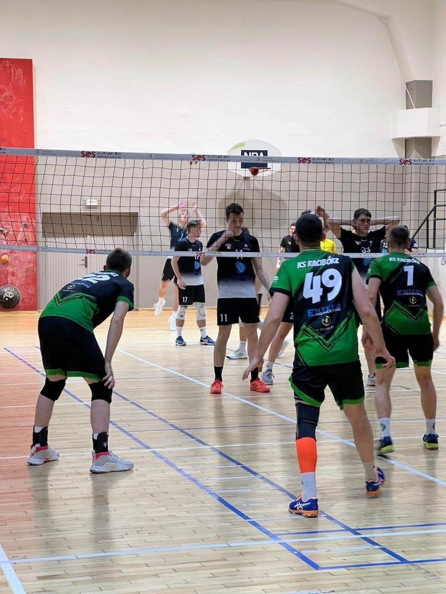 Zdjęcie w galerii na portalu naszraciborz.pl: Żadna seria nie trwa wiecznie. KS Racibórz poległ w Jaworznie wiadomości z regionu