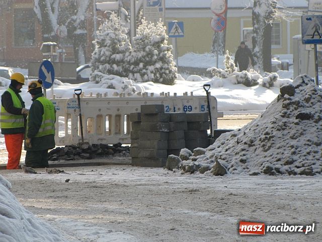 Zdjęcie w galerii na portalu naszraciborz.pl: Mieszkańcy Londzina oburzeni remontem wiadomości z regionu