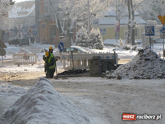 Zdjęcie w galerii na portalu naszraciborz.pl: Mieszkańcy Londzina oburzeni remontem wiadomości z regionu