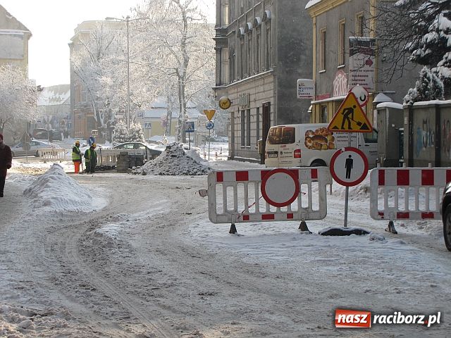 Zdjęcie w galerii na portalu naszraciborz.pl: Mieszkańcy Londzina oburzeni remontem wiadomości z regionu