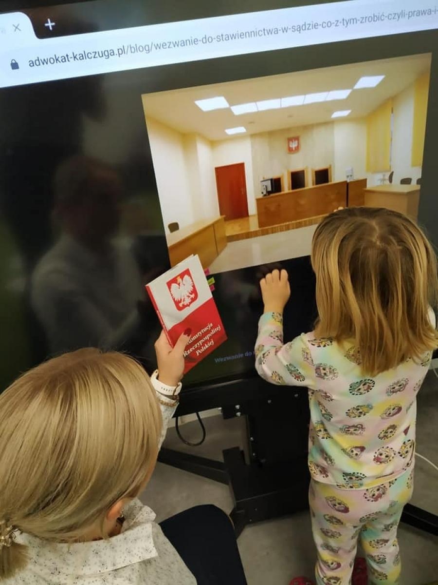 Zdjęcie w galerii na portalu naszraciborz.pl: Każdy mógł przez chwilę poczuć się jak prawdziwy adwokat... wiadomości z regionu