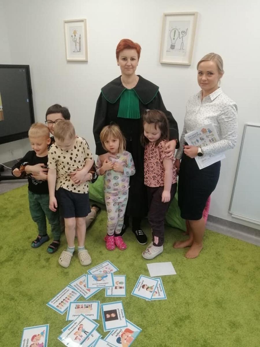 Zdjęcie w galerii na portalu naszraciborz.pl: Każdy mógł przez chwilę poczuć się jak prawdziwy adwokat... wiadomości z regionu