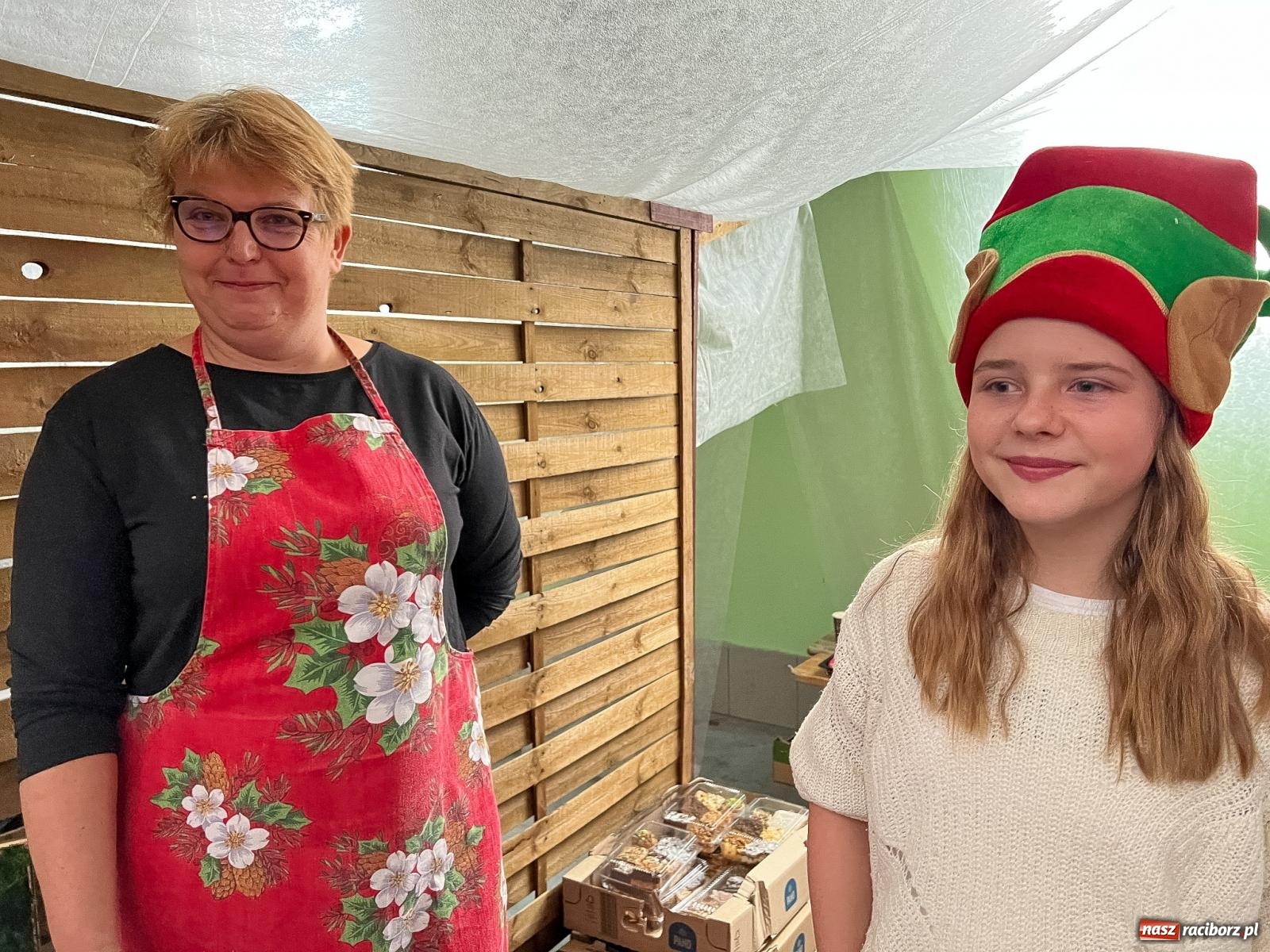 Zdjęcie w galerii na portalu naszraciborz.pl: Tłumy na kiermaszu bożonarodzeniowym w Pietrowicach Wielkich [FOTO i WIDEO] wiadomości z regionu