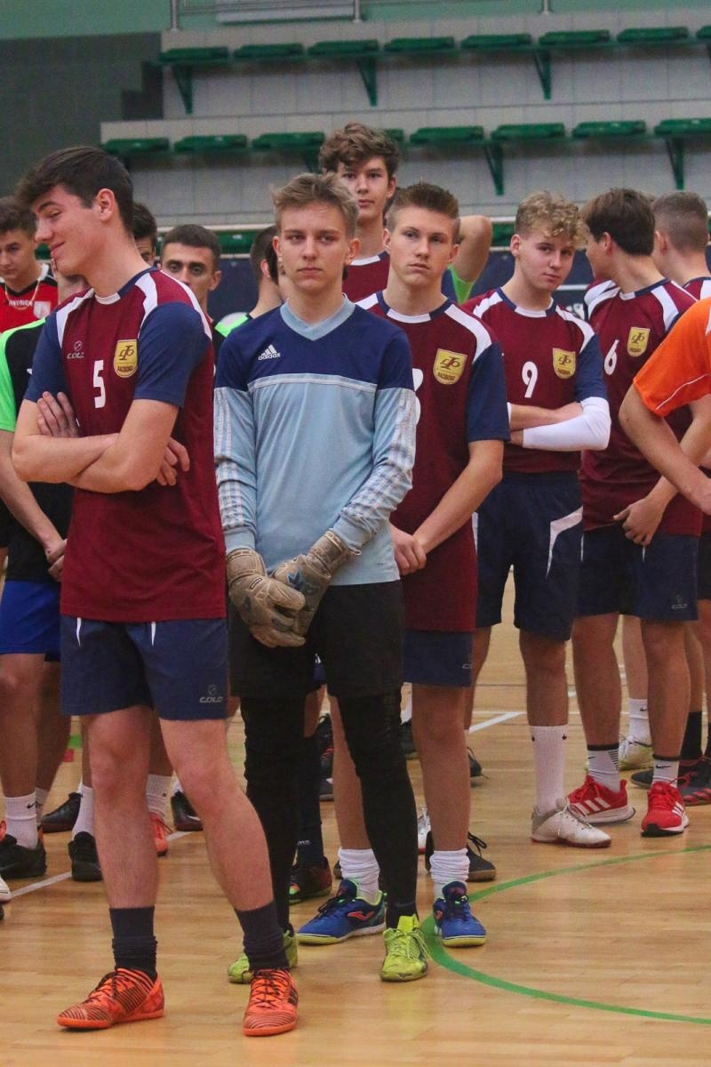 Zdjęcie w galerii na portalu naszraciborz.pl: Drużyna Mechanika wygrywa Makroregionalny Turniej Halowej Piłki Nożnej wiadomości z regionu