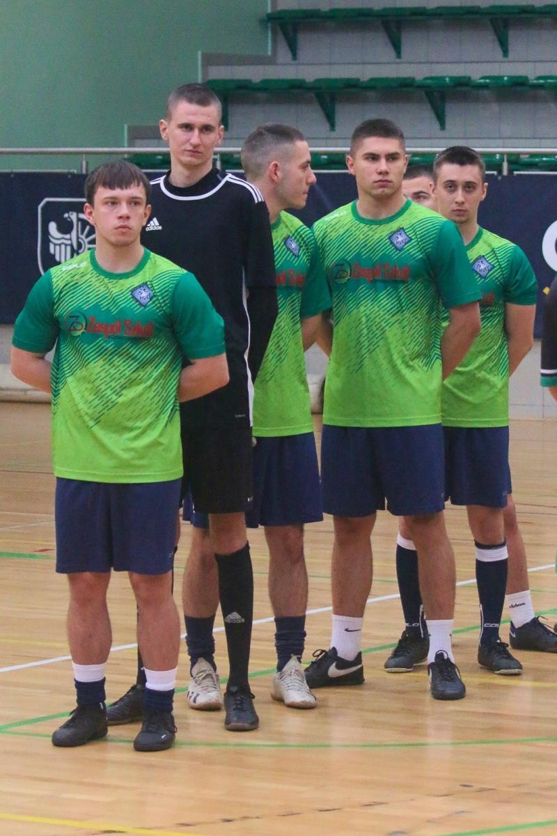 Zdjęcie w galerii na portalu naszraciborz.pl: Drużyna Mechanika wygrywa Makroregionalny Turniej Halowej Piłki Nożnej wiadomości z regionu