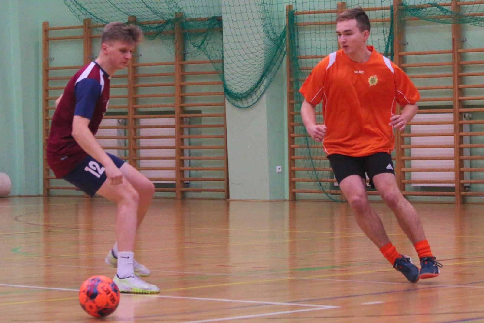 Zdjęcie w galerii na portalu naszraciborz.pl: Drużyna Mechanika wygrywa Makroregionalny Turniej Halowej Piłki Nożnej wiadomości z regionu