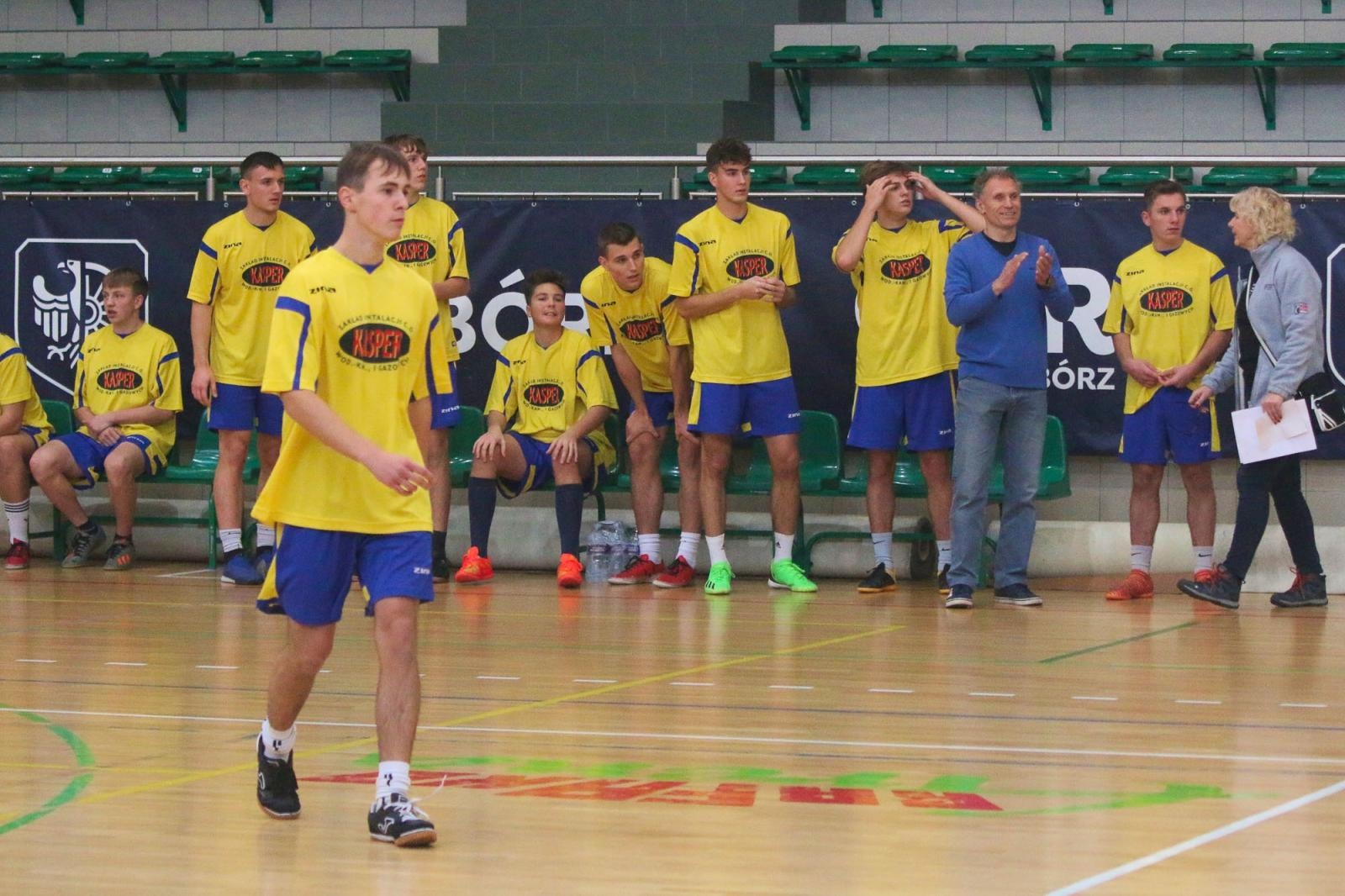 Zdjęcie w galerii na portalu naszraciborz.pl: Drużyna Mechanika wygrywa Makroregionalny Turniej Halowej Piłki Nożnej wiadomości z regionu