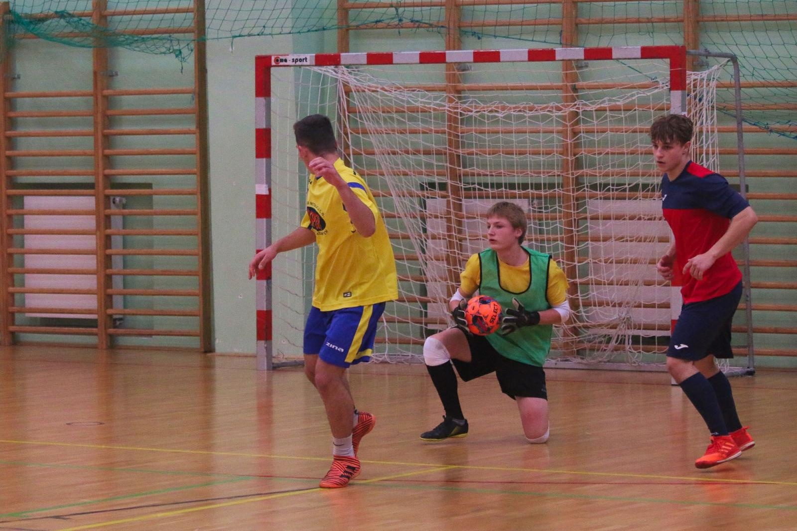 Zdjęcie w galerii na portalu naszraciborz.pl: Drużyna Mechanika wygrywa Makroregionalny Turniej Halowej Piłki Nożnej wiadomości z regionu