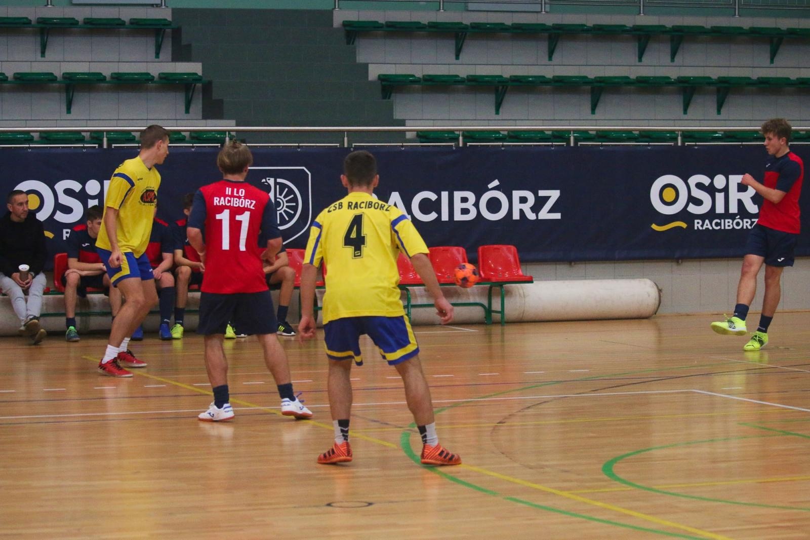 Zdjęcie w galerii na portalu naszraciborz.pl: Drużyna Mechanika wygrywa Makroregionalny Turniej Halowej Piłki Nożnej wiadomości z regionu