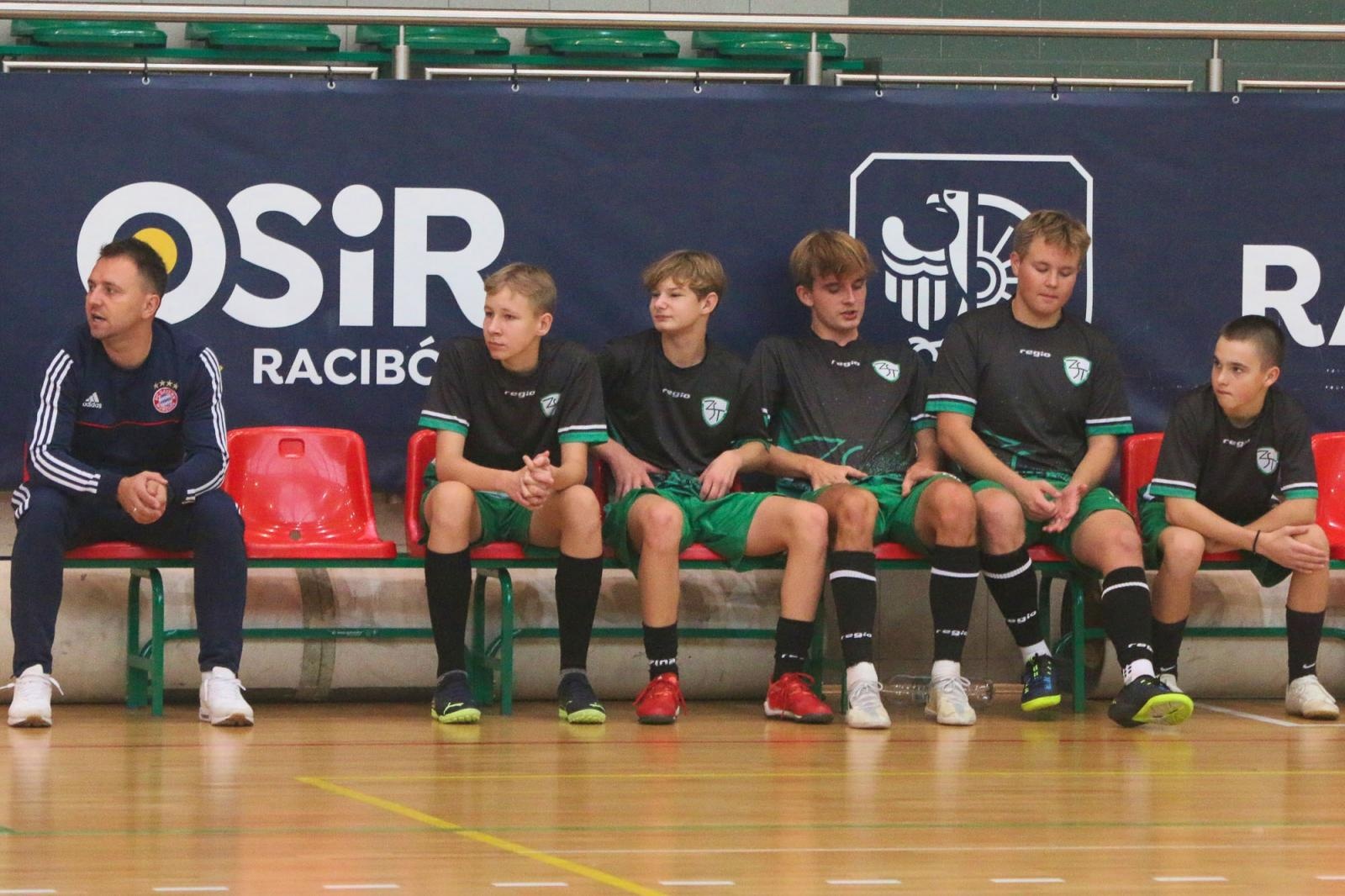 Zdjęcie w galerii na portalu naszraciborz.pl: Drużyna Mechanika wygrywa Makroregionalny Turniej Halowej Piłki Nożnej wiadomości z regionu