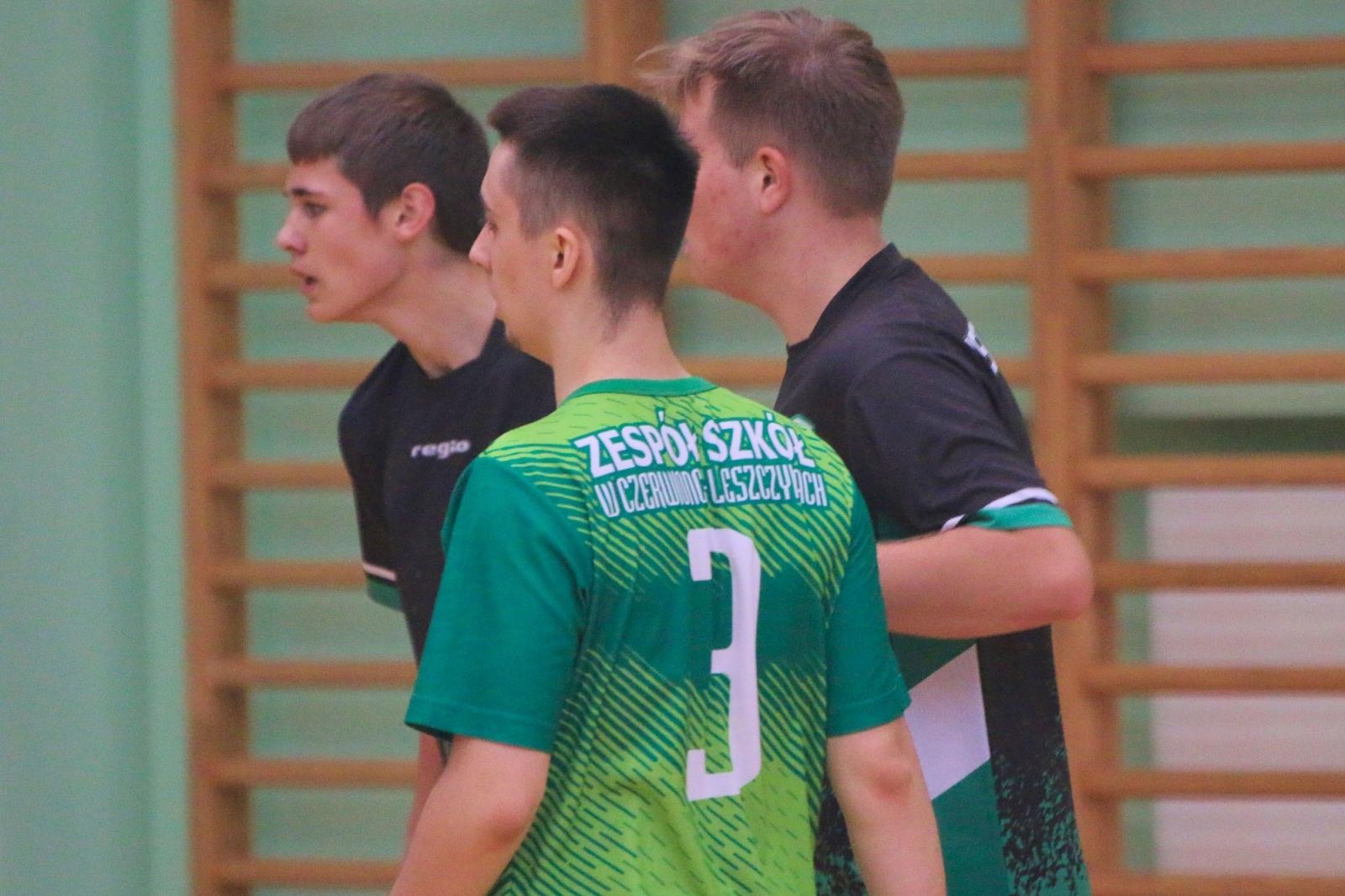 Zdjęcie w galerii na portalu naszraciborz.pl: Drużyna Mechanika wygrywa Makroregionalny Turniej Halowej Piłki Nożnej wiadomości z regionu