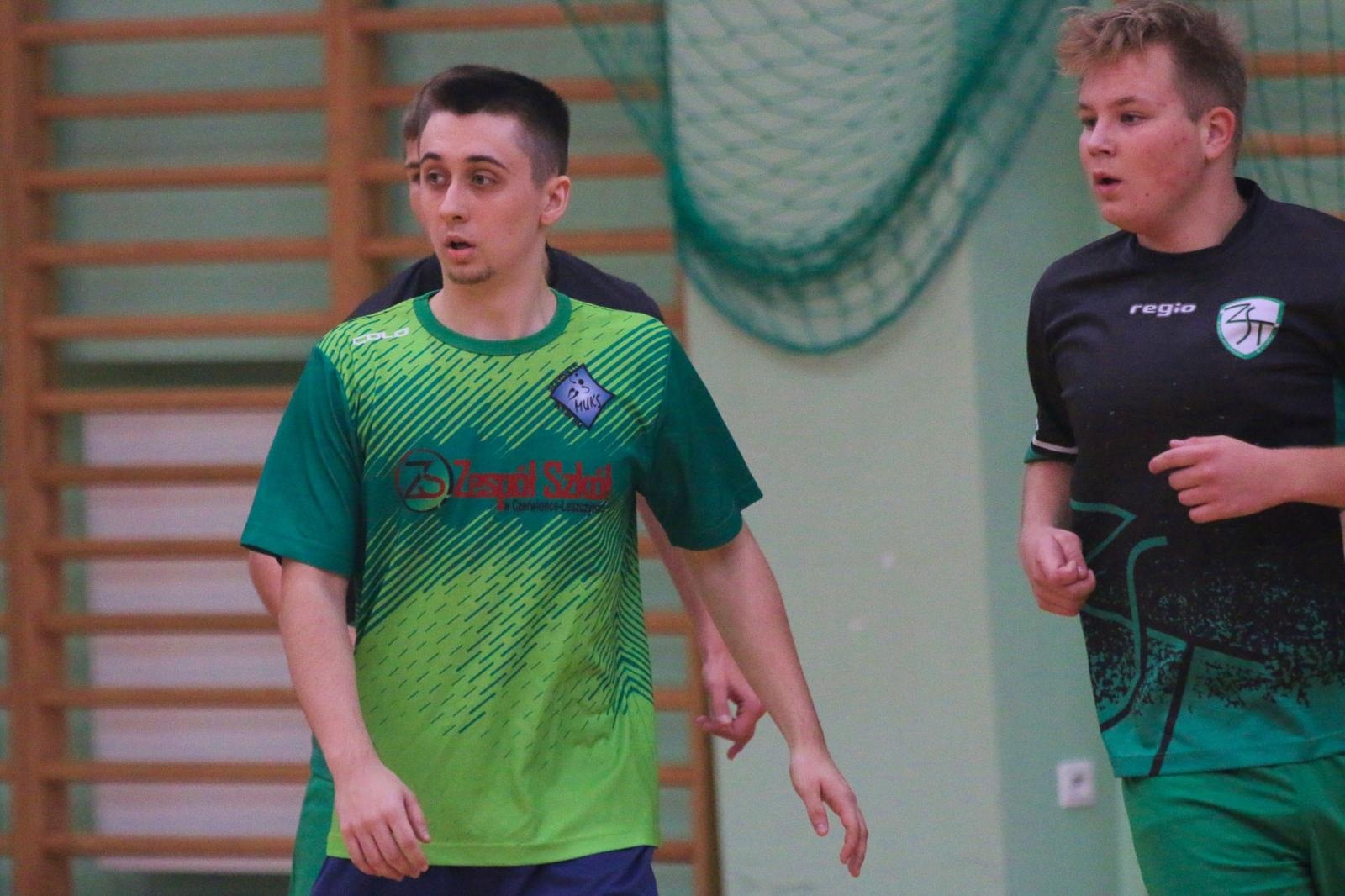 Zdjęcie w galerii na portalu naszraciborz.pl: Drużyna Mechanika wygrywa Makroregionalny Turniej Halowej Piłki Nożnej wiadomości z regionu