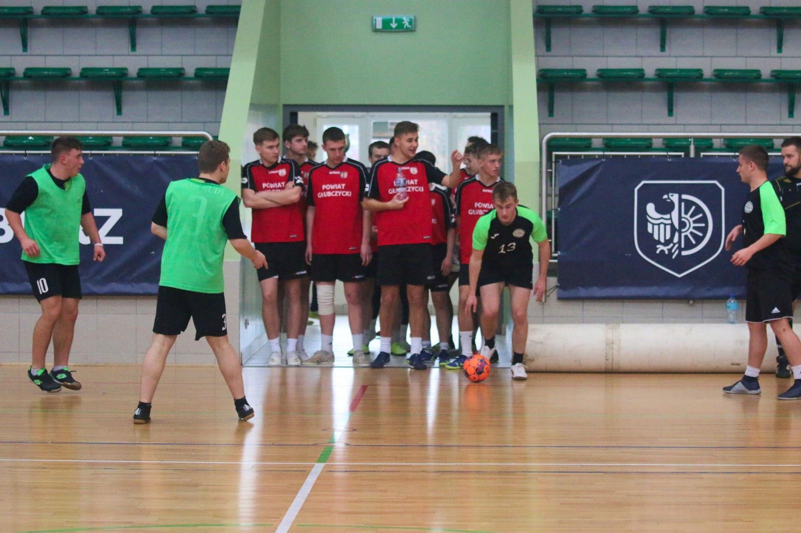 Zdjęcie w galerii na portalu naszraciborz.pl: Drużyna Mechanika wygrywa Makroregionalny Turniej Halowej Piłki Nożnej wiadomości z regionu