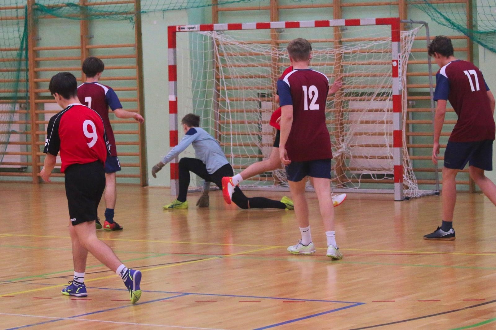 Zdjęcie w galerii na portalu naszraciborz.pl: Drużyna Mechanika wygrywa Makroregionalny Turniej Halowej Piłki Nożnej wiadomości z regionu