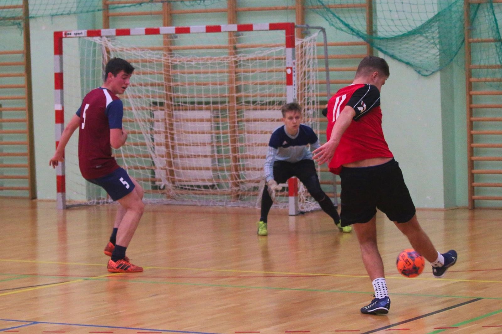 Zdjęcie w galerii na portalu naszraciborz.pl: Drużyna Mechanika wygrywa Makroregionalny Turniej Halowej Piłki Nożnej wiadomości z regionu