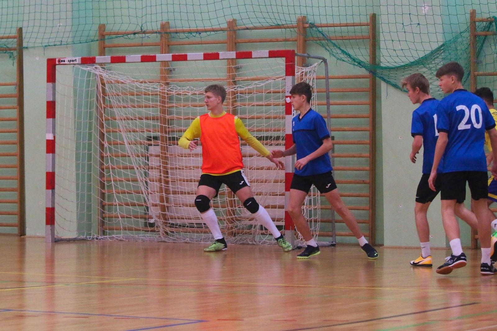 Zdjęcie w galerii na portalu naszraciborz.pl: Drużyna Mechanika wygrywa Makroregionalny Turniej Halowej Piłki Nożnej wiadomości z regionu