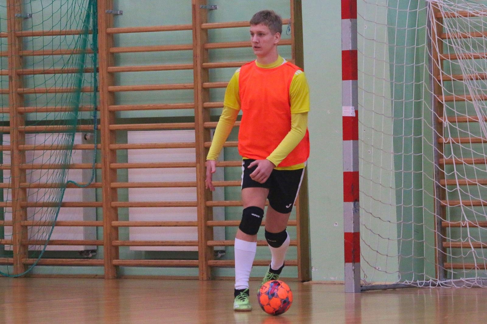 Zdjęcie w galerii na portalu naszraciborz.pl: Drużyna Mechanika wygrywa Makroregionalny Turniej Halowej Piłki Nożnej wiadomości z regionu