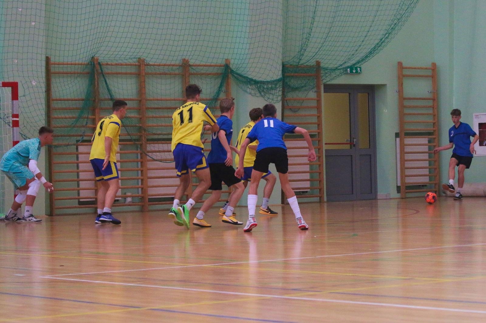 Zdjęcie w galerii na portalu naszraciborz.pl: Drużyna Mechanika wygrywa Makroregionalny Turniej Halowej Piłki Nożnej wiadomości z regionu