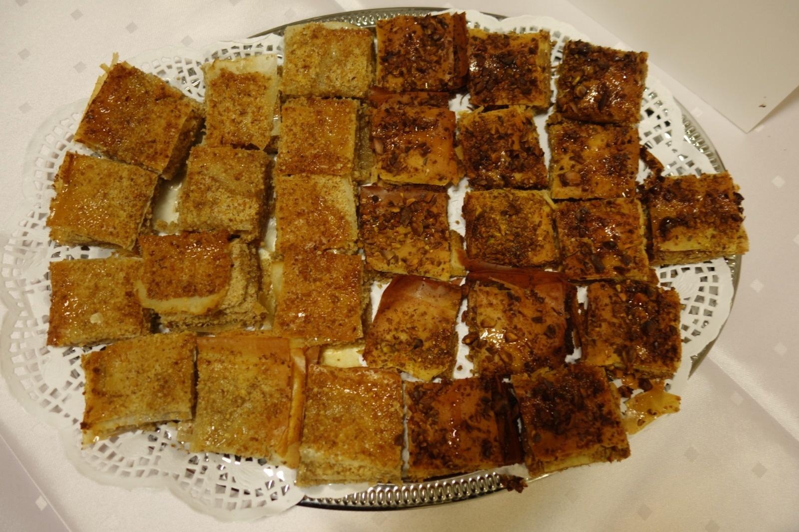 Zdjęcie w galerii na portalu naszraciborz.pl: Lokma i baklawa - piątek pełen cypryjskich słodyczy w raciborskim Gastronomiku wiadomości z regionu