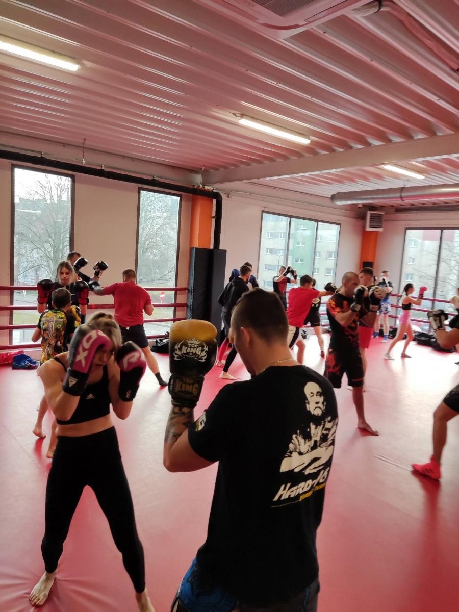 Zdjęcie w galerii na portalu naszraciborz.pl: Mistrz Gromdy w Brooklyn Gym w Raciborzu wiadomości z regionu