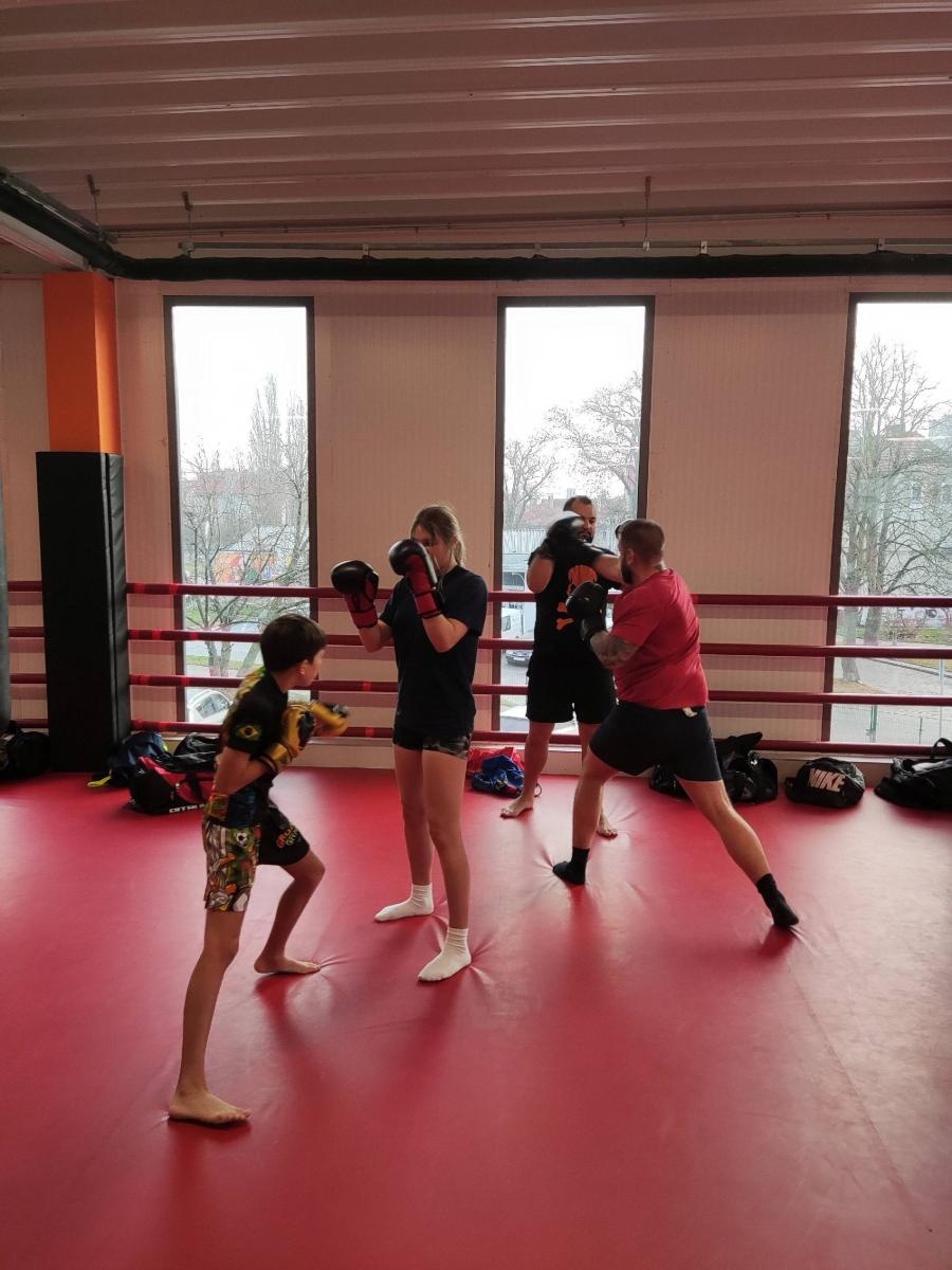 Zdjęcie w galerii na portalu naszraciborz.pl: Mistrz Gromdy w Brooklyn Gym w Raciborzu wiadomości z regionu