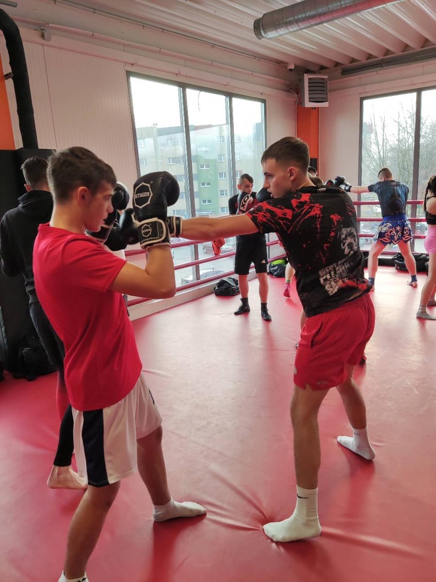 Zdjęcie w galerii na portalu naszraciborz.pl: Mistrz Gromdy w Brooklyn Gym w Raciborzu wiadomości z regionu