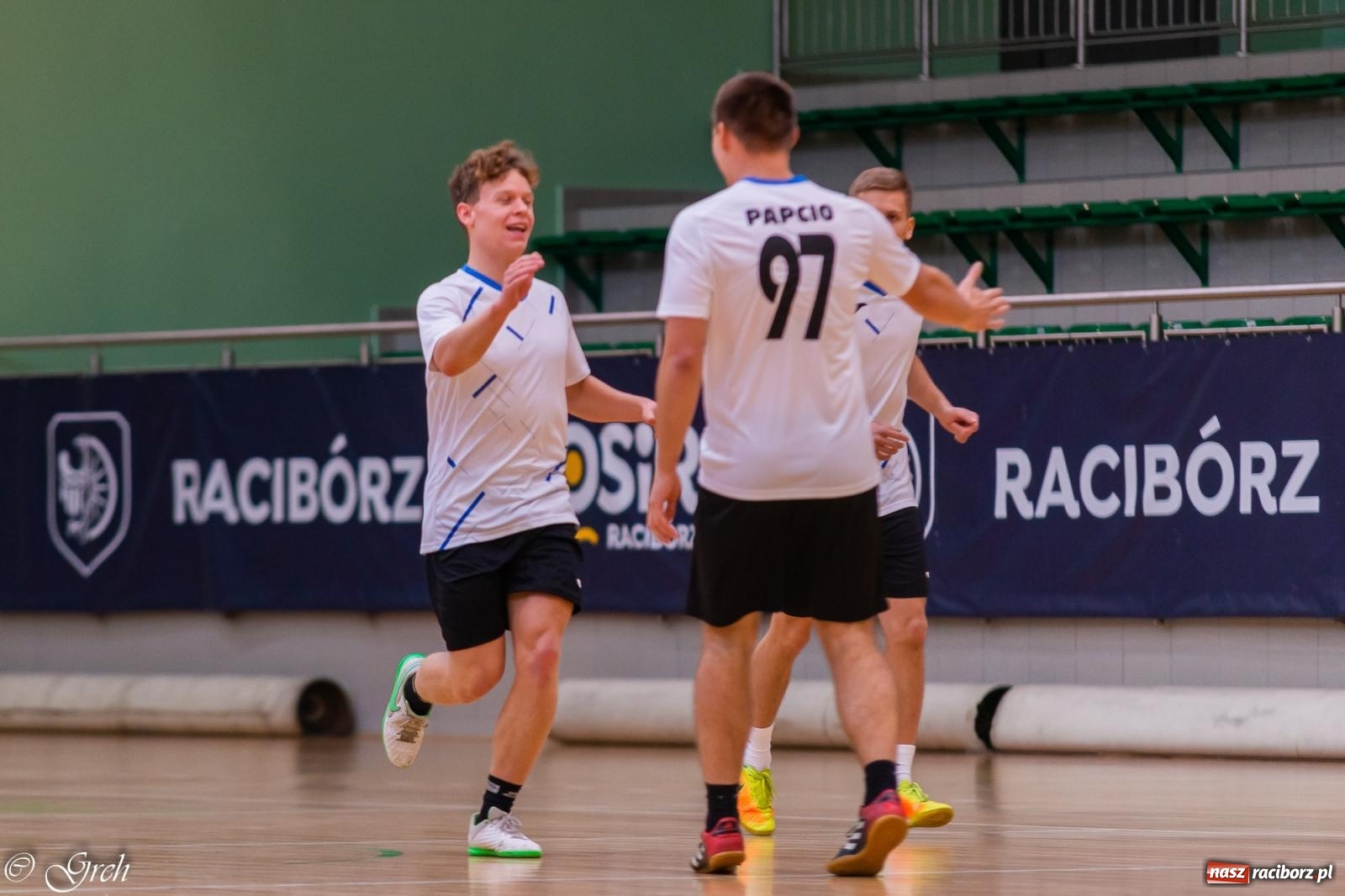 Zdjęcie w galerii na portalu naszraciborz.pl: Goli i emocji co niemiara. Niedziela w HLPN [FOTO i WIDEO] wiadomości z regionu