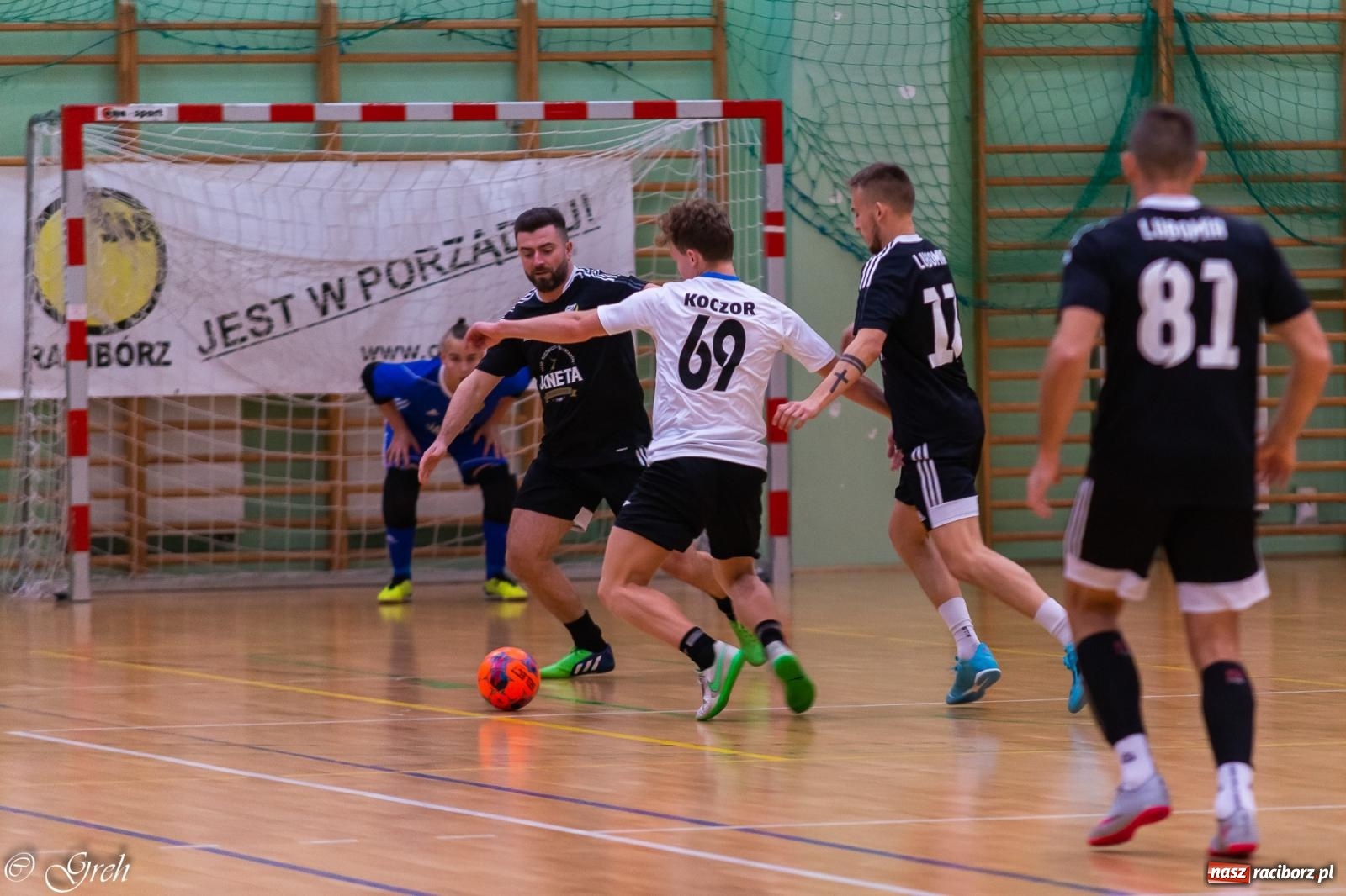 Zdjęcie w galerii na portalu naszraciborz.pl: Goli i emocji co niemiara. Niedziela w HLPN [FOTO i WIDEO] wiadomości z regionu