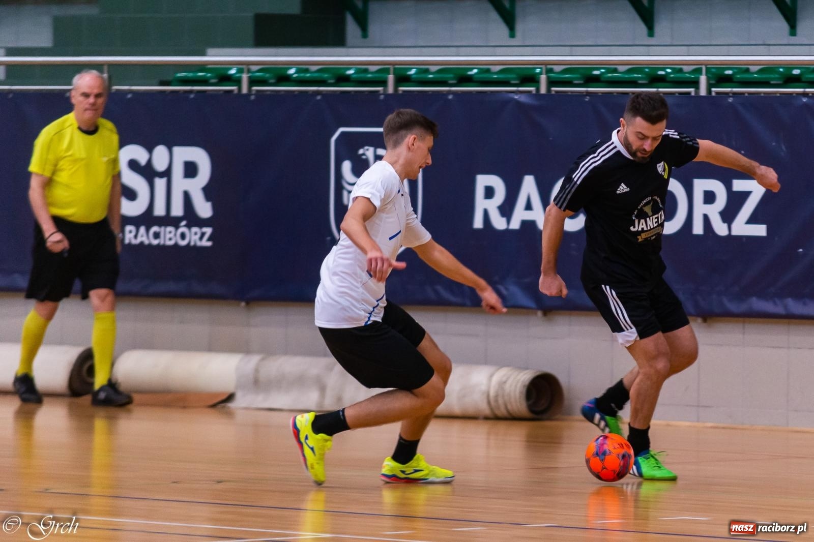 Zdjęcie w galerii na portalu naszraciborz.pl: Goli i emocji co niemiara. Niedziela w HLPN [FOTO i WIDEO] wiadomości z regionu