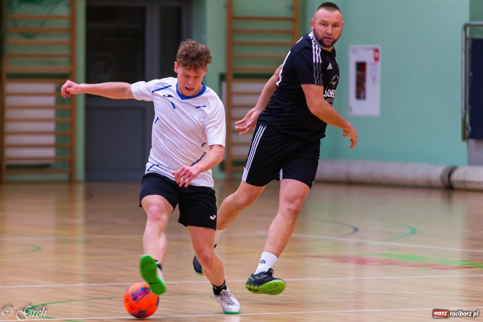 Zdjęcie w galerii na portalu naszraciborz.pl: Goli i emocji co niemiara. Niedziela w HLPN [FOTO i WIDEO] wiadomości z regionu