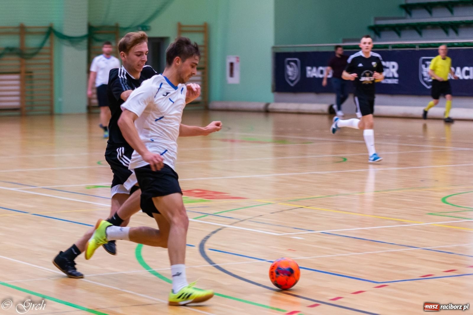 Zdjęcie w galerii na portalu naszraciborz.pl: Goli i emocji co niemiara. Niedziela w HLPN [FOTO i WIDEO] wiadomości z regionu