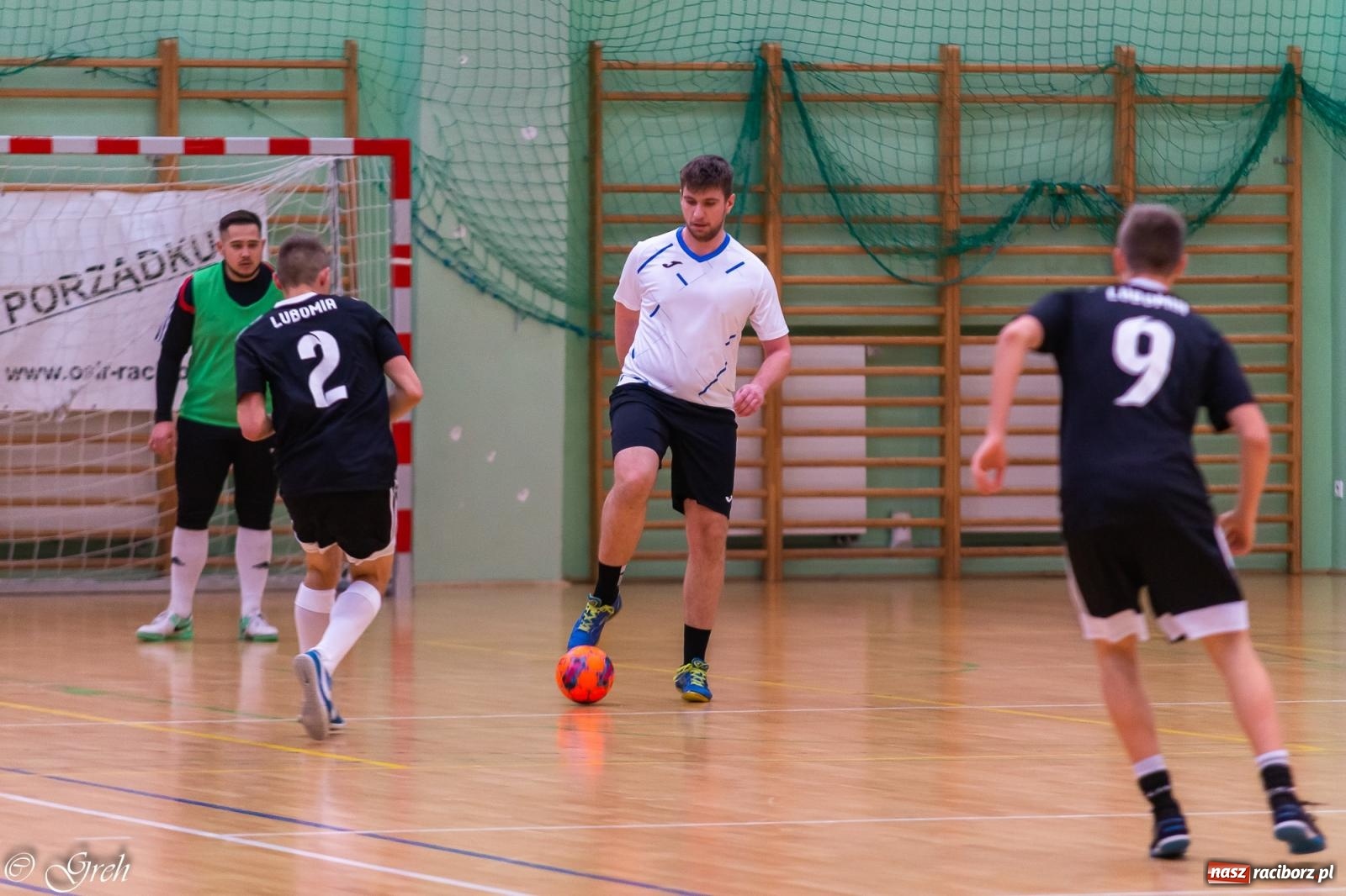 Zdjęcie w galerii na portalu naszraciborz.pl: Goli i emocji co niemiara. Niedziela w HLPN [FOTO i WIDEO] wiadomości z regionu
