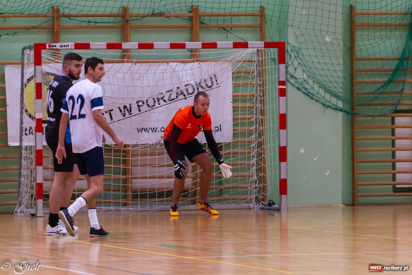 Zdjęcie w galerii na portalu naszraciborz.pl: Goli i emocji co niemiara. Niedziela w HLPN [FOTO i WIDEO] wiadomości z regionu