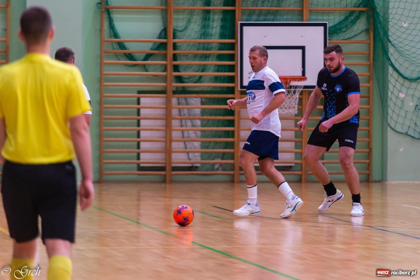 Zdjęcie w galerii na portalu naszraciborz.pl: Goli i emocji co niemiara. Niedziela w HLPN [FOTO i WIDEO] wiadomości z regionu