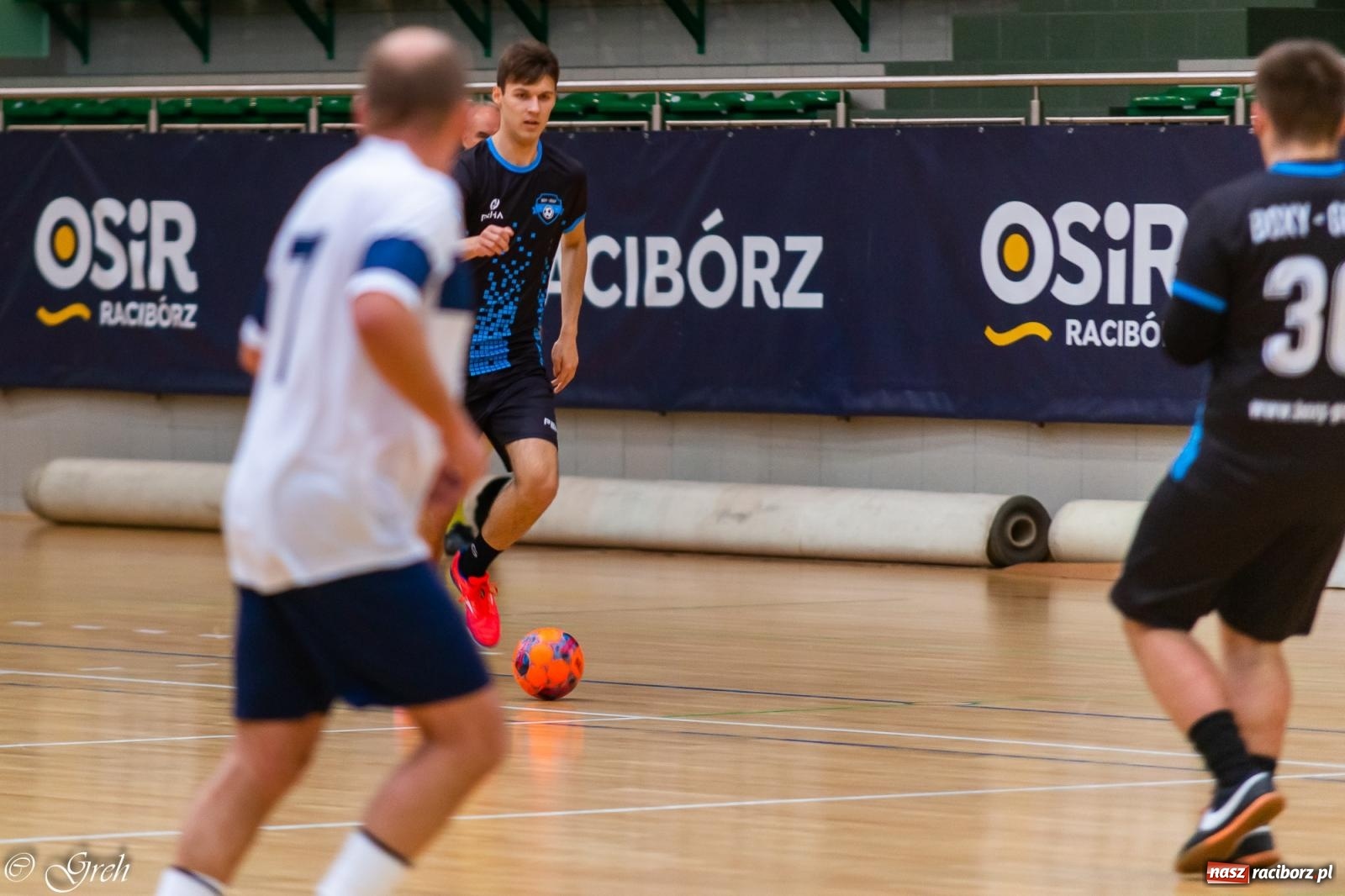 Zdjęcie w galerii na portalu naszraciborz.pl: Goli i emocji co niemiara. Niedziela w HLPN [FOTO i WIDEO] wiadomości z regionu