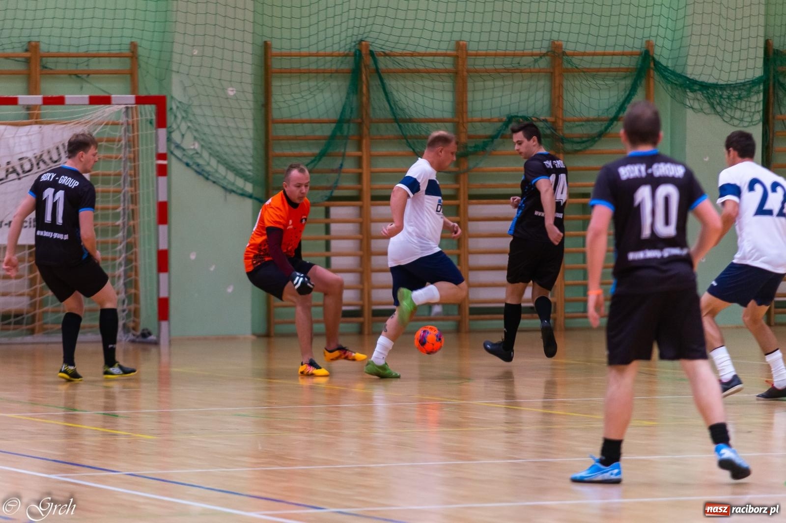 Zdjęcie w galerii na portalu naszraciborz.pl: Goli i emocji co niemiara. Niedziela w HLPN [FOTO i WIDEO] wiadomości z regionu