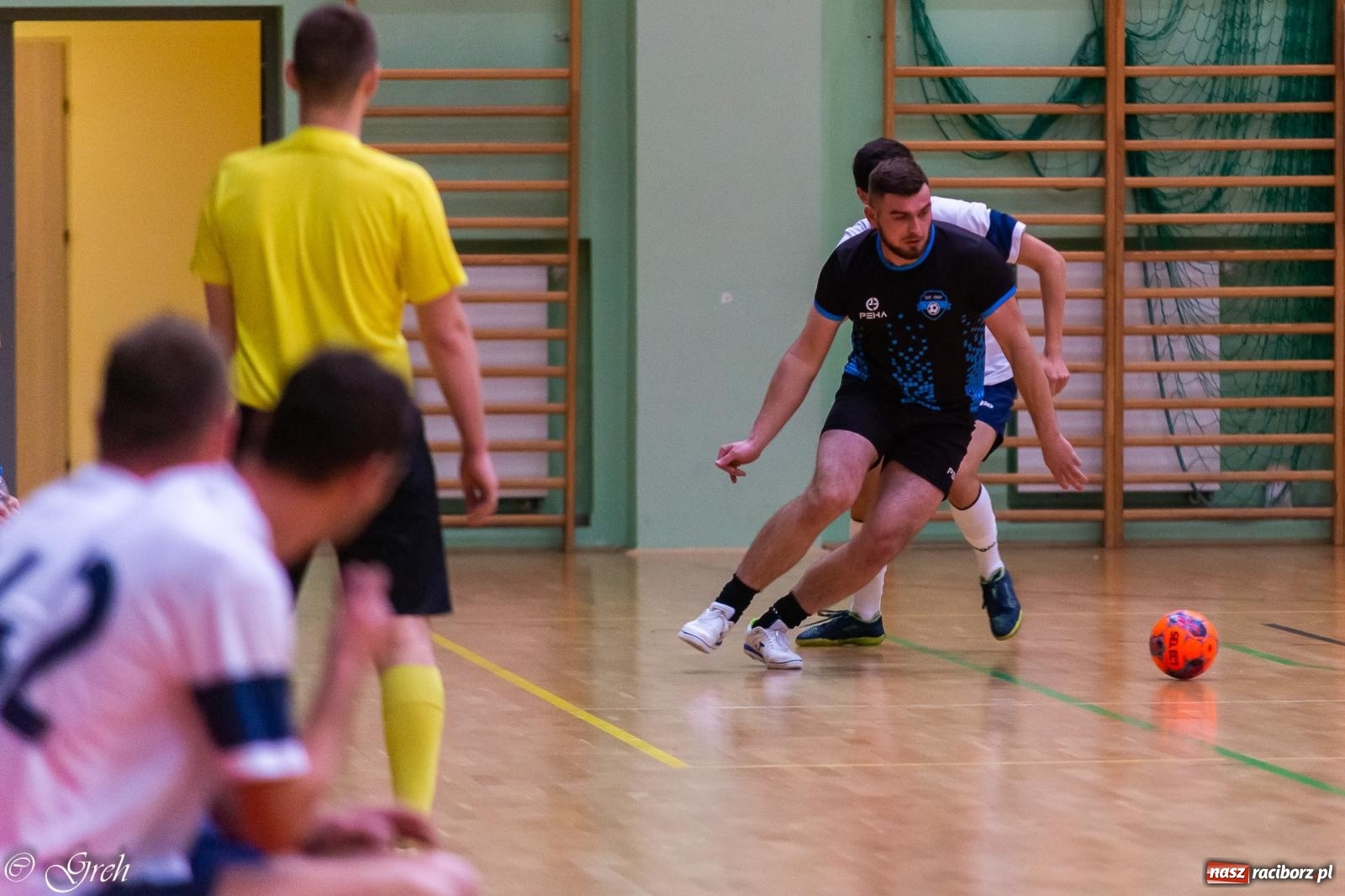 Zdjęcie w galerii na portalu naszraciborz.pl: Goli i emocji co niemiara. Niedziela w HLPN [FOTO i WIDEO] wiadomości z regionu