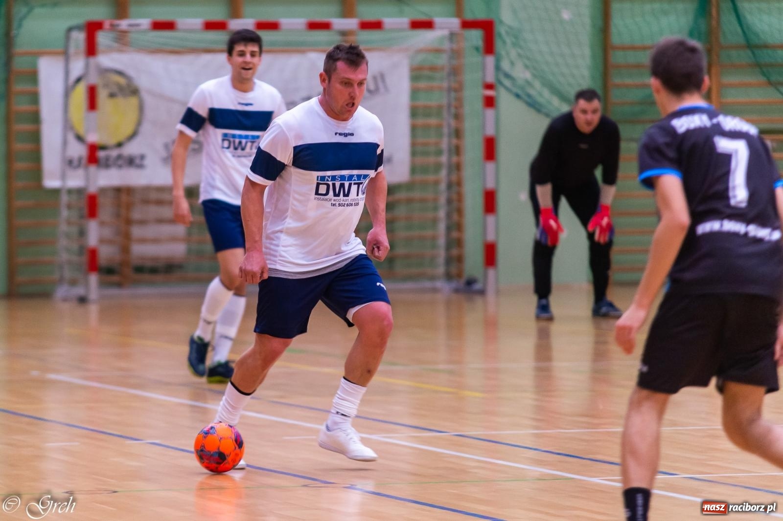 Zdjęcie w galerii na portalu naszraciborz.pl: Goli i emocji co niemiara. Niedziela w HLPN [FOTO i WIDEO] wiadomości z regionu