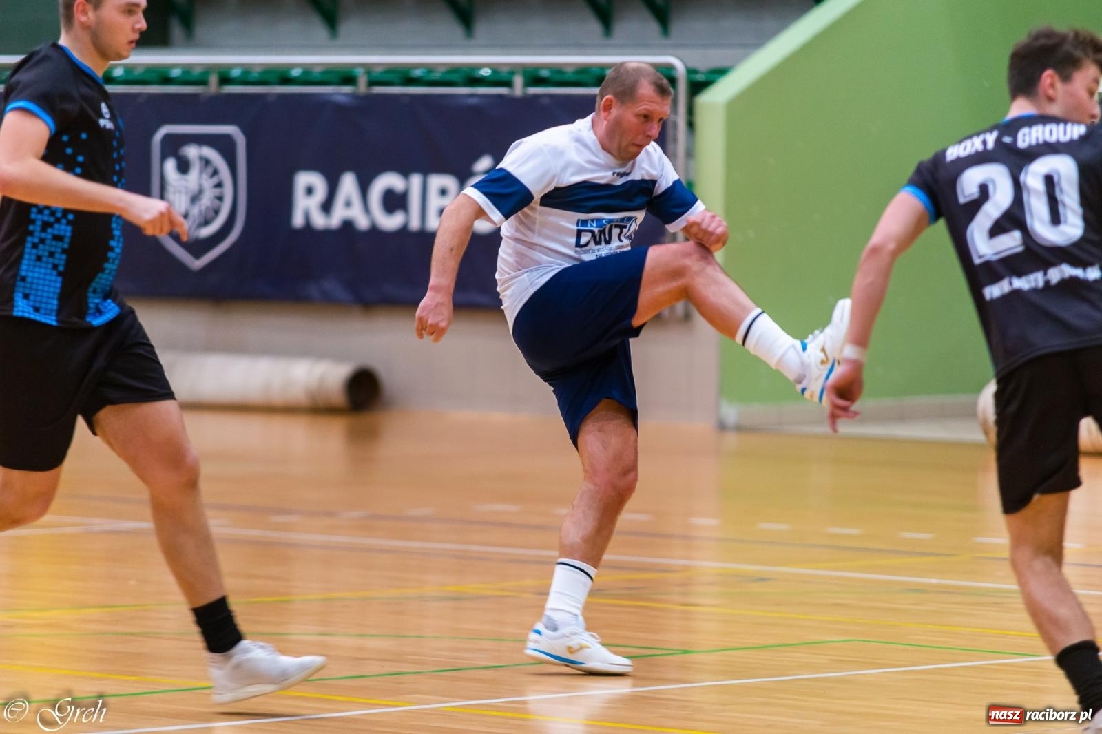 Zdjęcie w galerii na portalu naszraciborz.pl: Goli i emocji co niemiara. Niedziela w HLPN [FOTO i WIDEO] wiadomości z regionu