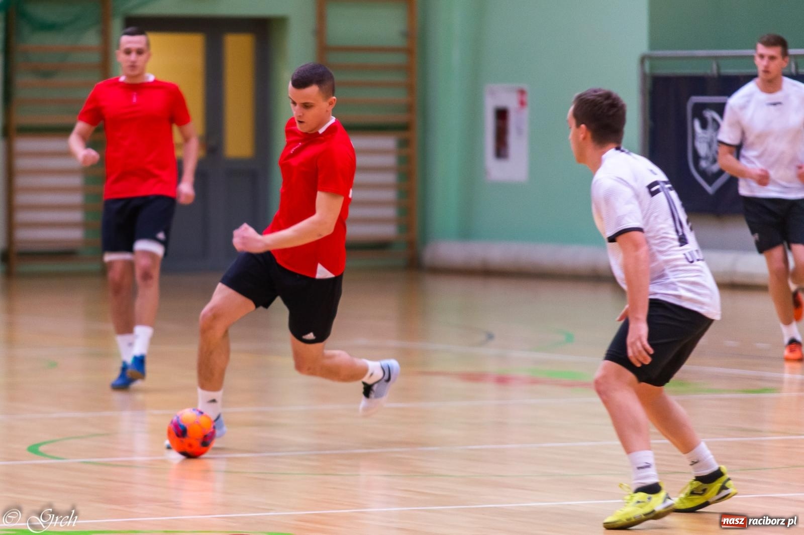 Zdjęcie w galerii na portalu naszraciborz.pl: Goli i emocji co niemiara. Niedziela w HLPN [FOTO i WIDEO] wiadomości z regionu