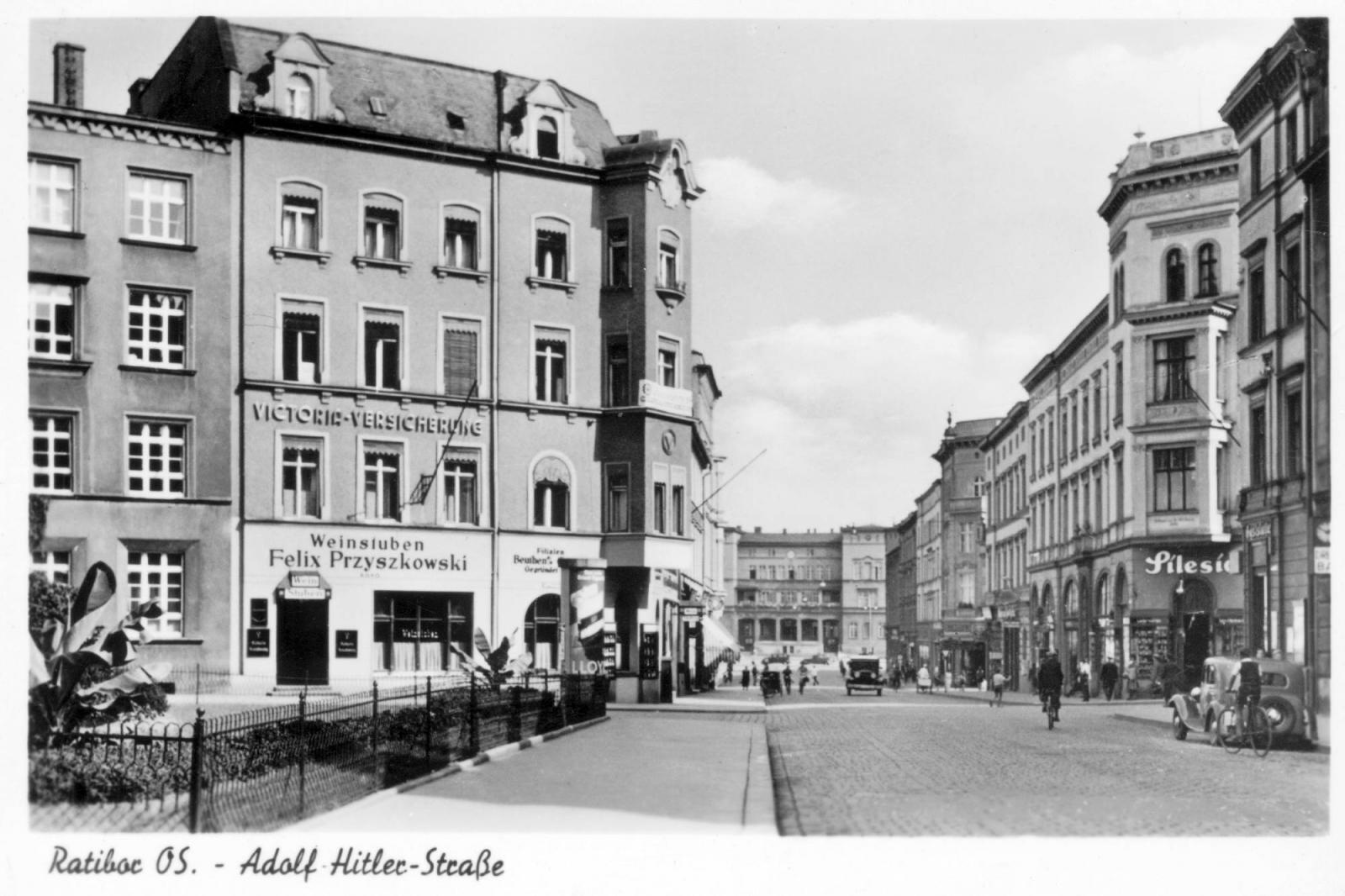 Zdjęcie w galerii na portalu naszraciborz.pl: Obywatel Niemiec podarował miastu pocztówki starego Raciborza [FOTO] wiadomości z regionu